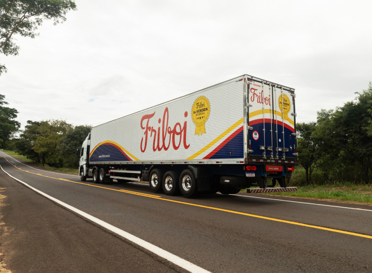 Friboi implementa tecnologia de roteirização para agilizar entregas de carne