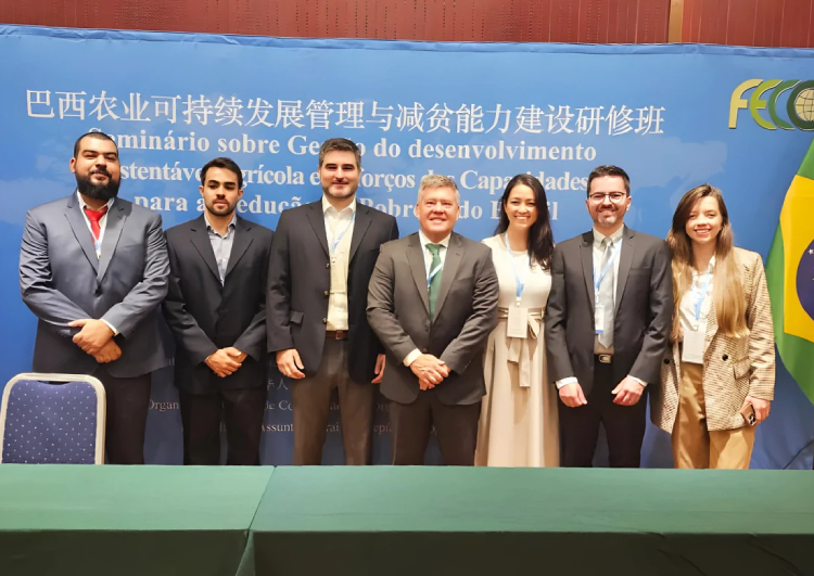 (Esq.) Carlos Nascimento (Conéctar), Mateus Sampaio (Conéctar), Leonardo Alvarenga (SNASH), Frederico Price Grechi (SNA), Melina Guelman (SNASH), Maurício Ribeiro (Já Entendi AGRO), Karolina Rosa (Manejebem)